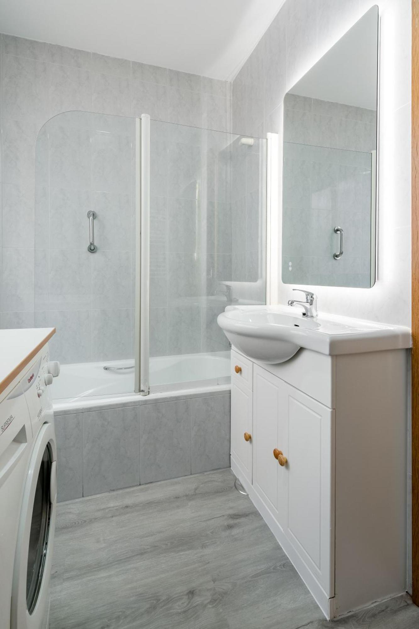 Charming Studio Avenida America Madrid Luaran gambar